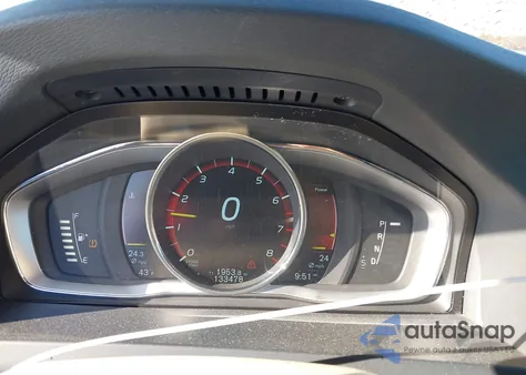 2015 Volvo S60 T5 Premier из США, поврежденный, VIN YV126MFK9F1353728